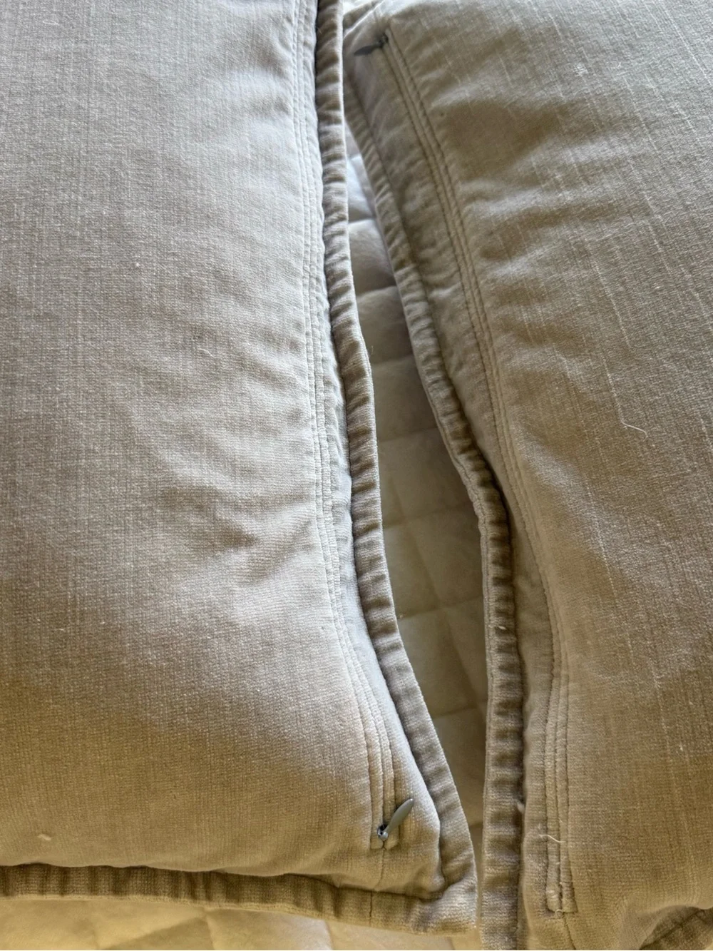 Pottery Barn Everywhere Velvet 20x20 Pillow Cover & Down Insert Set of Two Gray